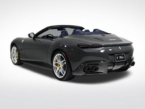 Used 2025 Ferrari Roma Spider RWD image 2