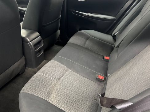 Used 2014 Nissan Sentra SV image 11