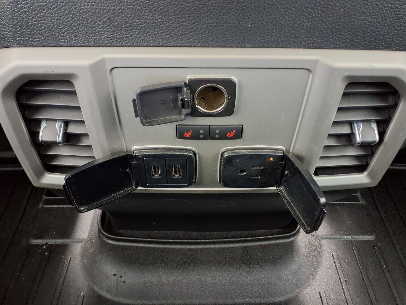 Used 2019 Ford F150 Lariat w/ Equipment Group 502A Luxury AWD/4WD image 14
