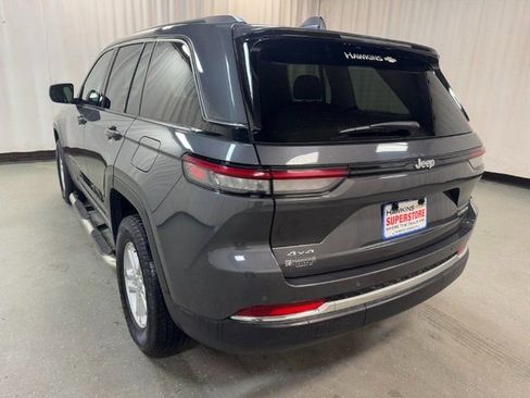 Used 2023 Jeep Grand Cherokee Laredo w/ Luxury Tech Group I image 6