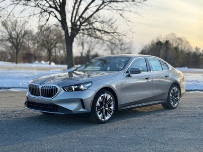 New 2026 BMW 530i xDrive w/ Premium Package