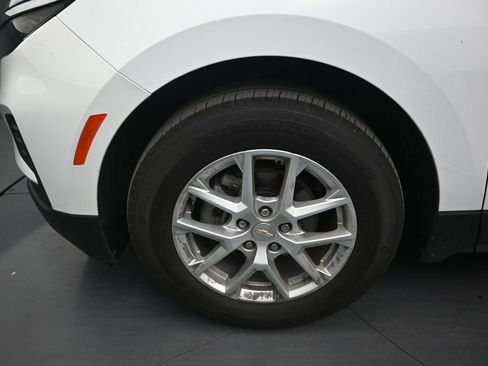 Used 2024 Chevrolet Equinox LS FWD image 11