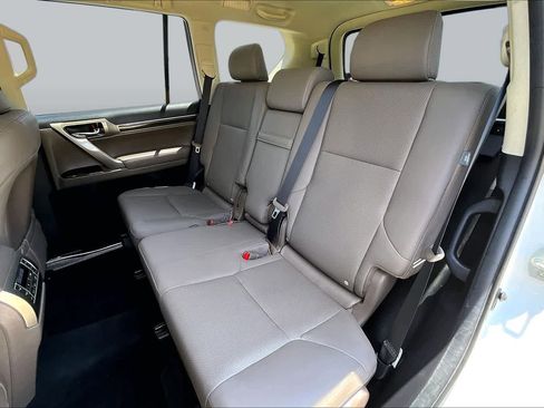 Used 2020 Lexus GX 460 Premium w/ Premium Package AWD/4WD image 21