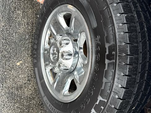 Used 2019 RAM 3500 Tradesman w/ Chrome Appearance Group image 31