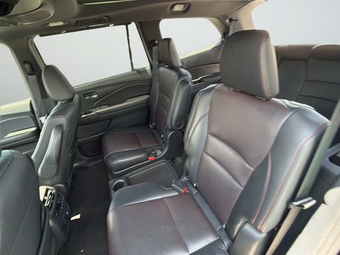 Used 2020 Honda Pilot Black Edition image 38