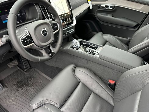 New 2026 Volvo XC90 T8 Ultra w/ Protection Package Premier AWD/4WD image 9