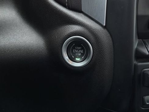 Used 2020 GMC Sierra 1500 SLT AWD/4WD image 18