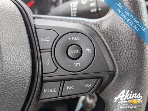 Used 2022 Toyota RAV4 LE FWD image 25
