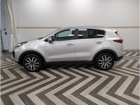 Used 2019 Kia Sportage EX AWD/4WD image 5