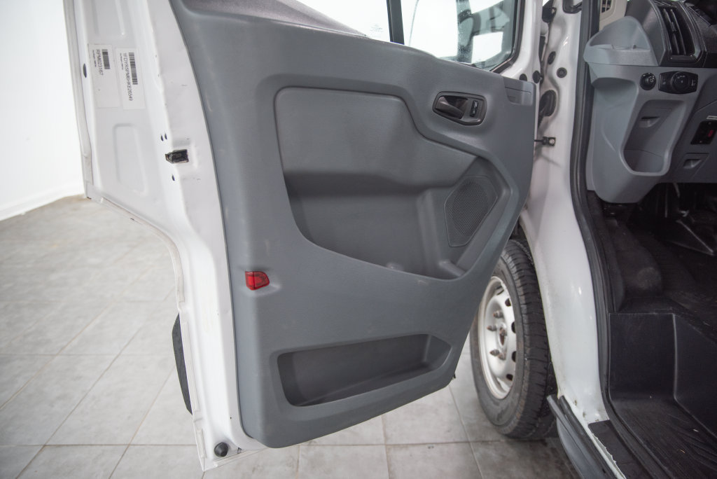 Used 2017 Ford Transit 250 138 RWD image 6