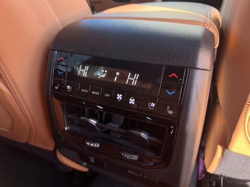 Used 2023 Jeep Grand Cherokee Summit image 14