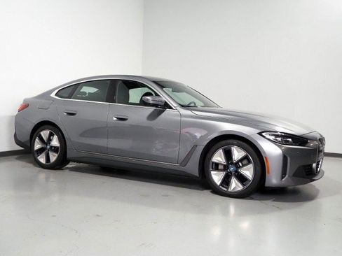 Used 2023 BMW i4 eDrive40 RWD image 1
