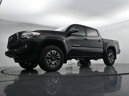 Used 2023 Toyota Tacoma TRD Sport AWD/4WD image 20