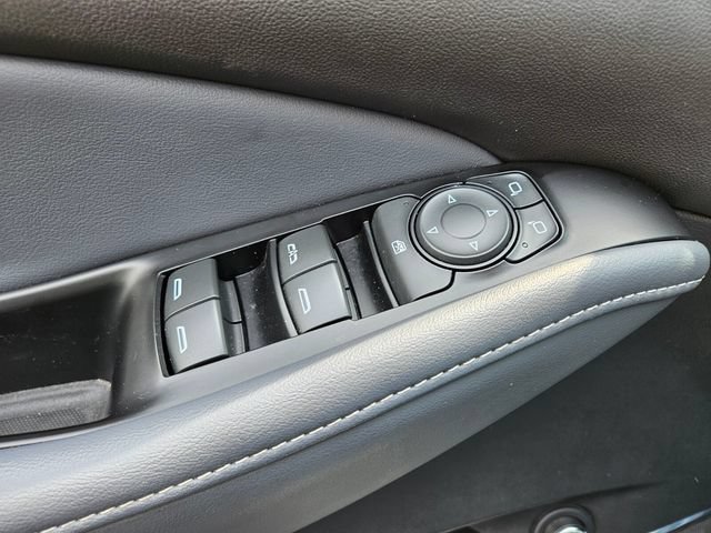 Used 2023 Buick Enclave Essence FWD image 30