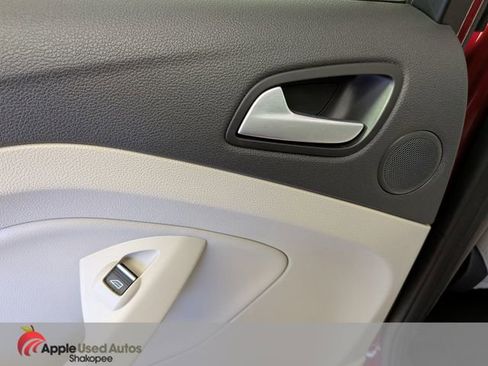 Used 2017 Ford C-MAX Titanium w/ Equipment Group 301A FWD image 21