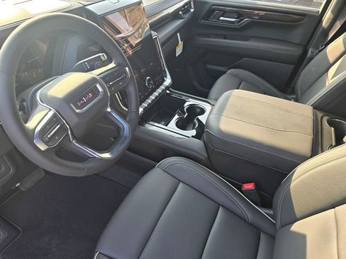 New 2026 GMC Yukon Elevation image 7