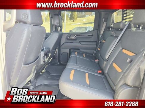 Used 2025 GMC Sierra 1500 AT4 w/ AT4 Premium Package AWD/4WD image 13