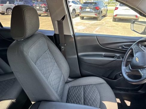 Used 2020 Chevrolet Equinox LT FWD image 14