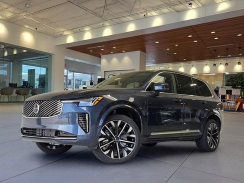 New 2026 Volvo XC90 T8 Plus w/ Protection Package Premier AWD/4WD image 8