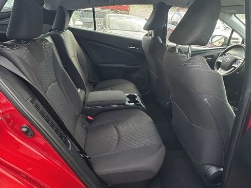 Used 2018 Toyota Prius Prime Plus w/ Carpet Mat Package image 21