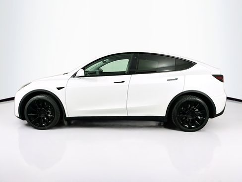 Used 2021 Tesla Model Y Long Range image 4