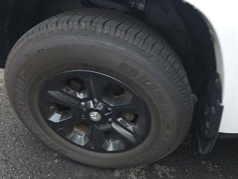 Used 2020 Toyota 4Runner SR5 Premium AWD/4WD image 10