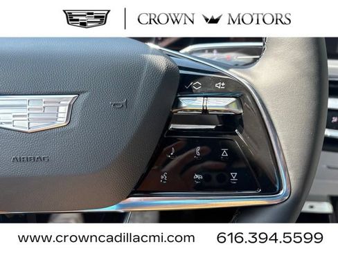 New 2026 Cadillac Lyriq Sport w/ LPO, Floor Liner Package AWD/4WD image 17