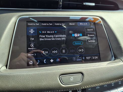Used 2023 Cadillac XT4 Luxury FWD image 6