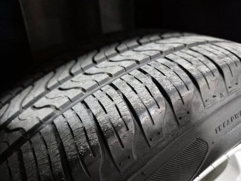 Used 2014 Ford Escape SE image 11