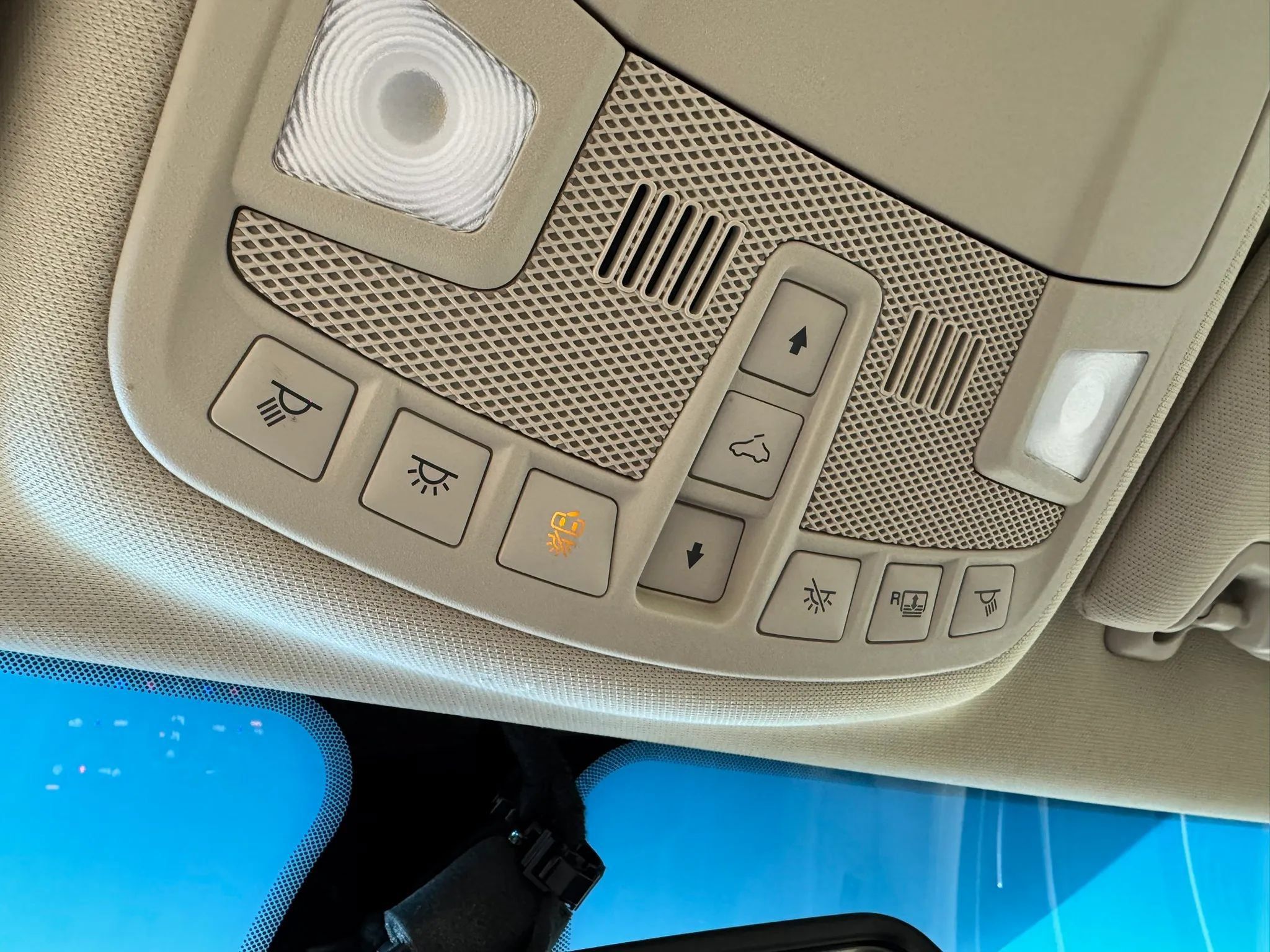 Used 2020 Lincoln MKZ Reserve FWD image 26