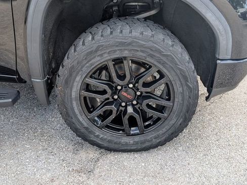 Used 2019 GMC Sierra 1500 Elevation w/ Elevation Value Package AWD/4WD image 19