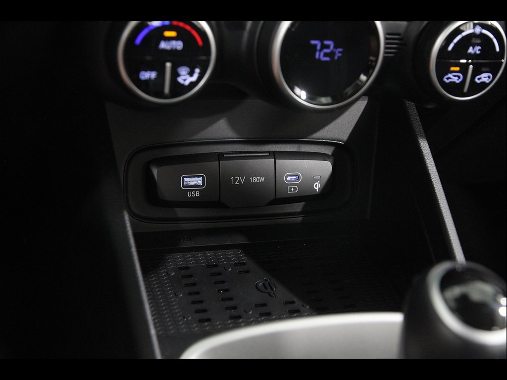 Certified 2026 Hyundai Venue SEL FWD image 14