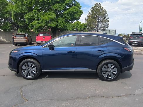 New 2025 Nissan Murano SL image 9