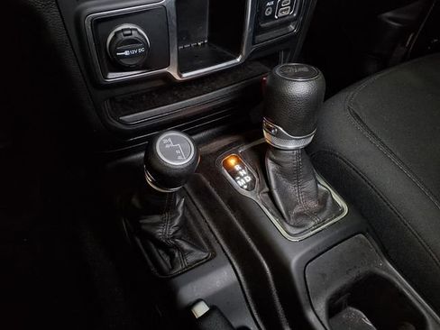 Used 2023 Jeep Wrangler Sport AWD/4WD image 12