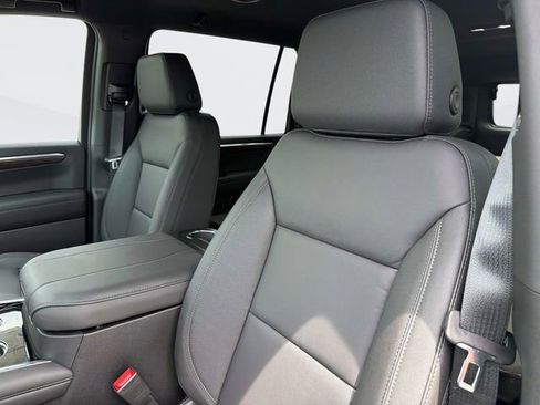 New 2026 Chevrolet Suburban LT AWD/4WD image 21