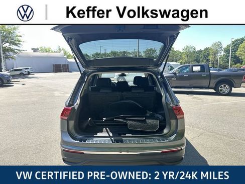 Certified 2023 Volkswagen Tiguan SE FWD image 36