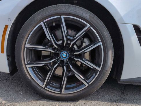 Certified 2022 BMW i4 eDrive40 w/ M Sport Package RWD image 14