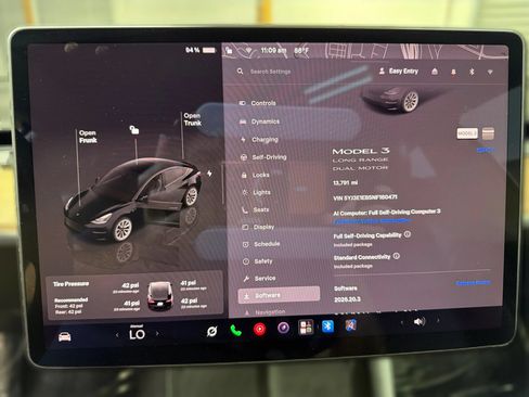 Used 2022 Tesla Model 3 Long Range AWD/4WD image 29
