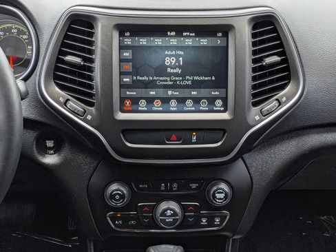 Used 2022 Jeep Cherokee Trailhawk AWD/4WD image 21