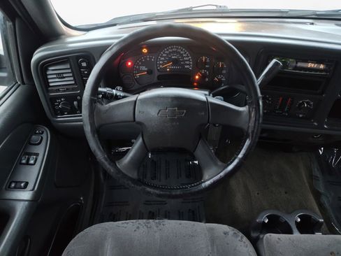 Used 2005 Chevrolet Silverado 1500 LS w/ Light Duty Power Package image 17