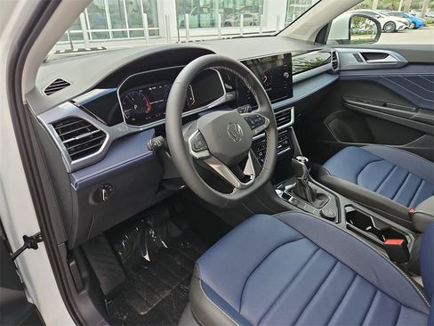 New 2025 Volkswagen Taos SEL image 8