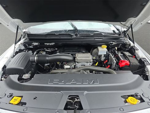 Used 2022 RAM 1500 Laramie image 32