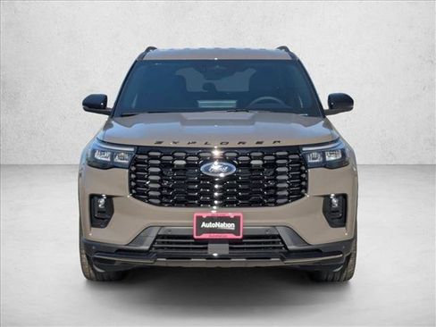 New 2026 Ford Explorer ST-Line w/ ST-Line Street Pack image 6