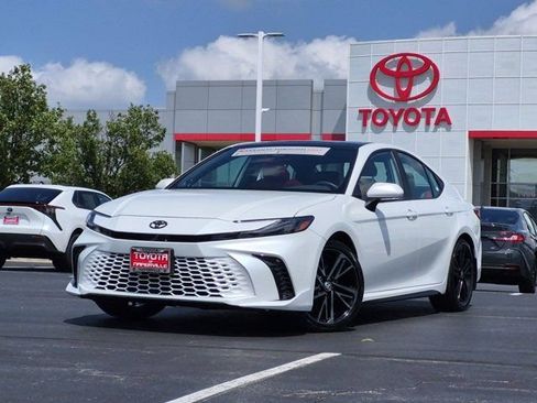 Used 2025 Toyota Camry XSE w/ Premium Package AWD/4WD image 2