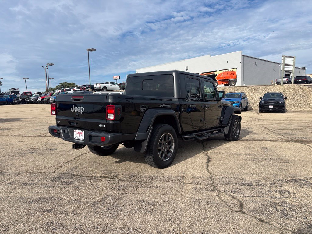 Used 2020 Jeep Gladiator Overland w/ Cold Weather Group AWD/4WD image 6