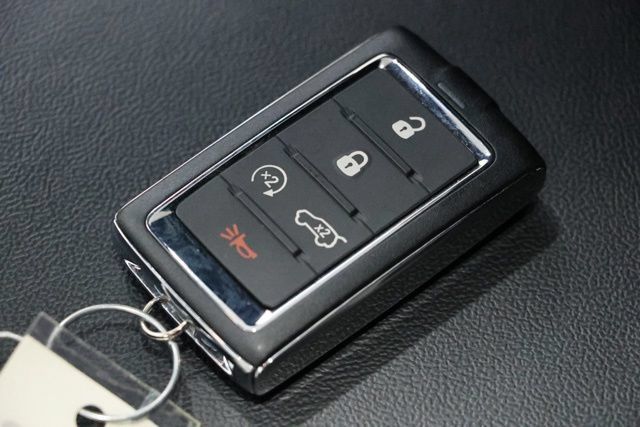 Used 2023 Jeep Grand Cherokee Altitude AWD/4WD image 37