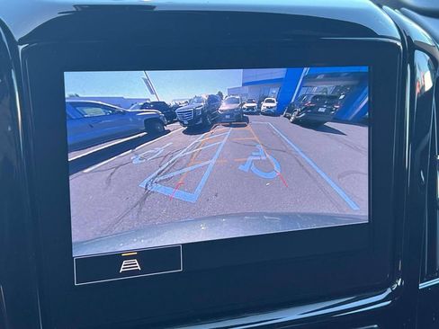 Used 2023 Chevrolet Traverse LT AWD/4WD image 36