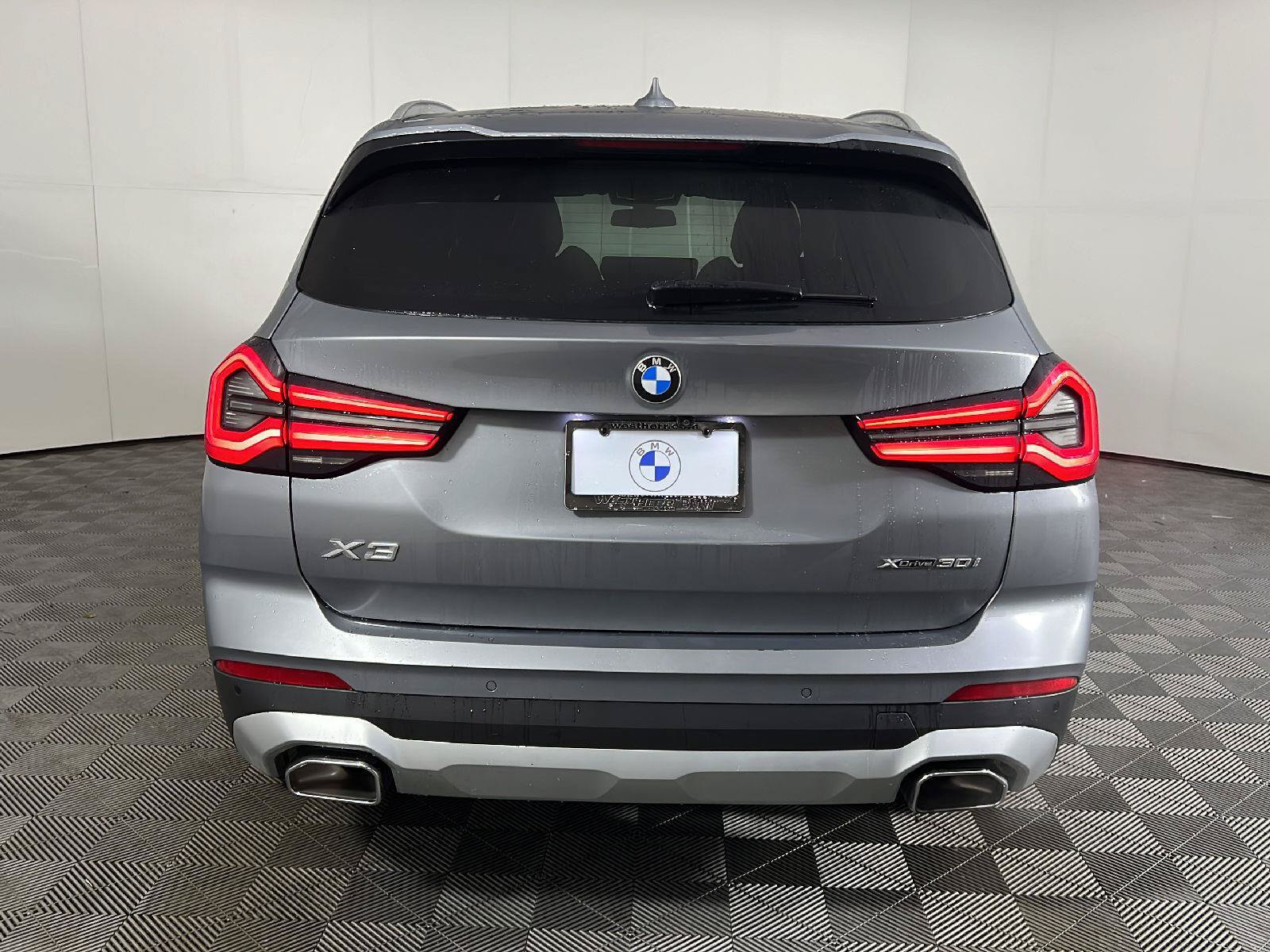 Used 2023 BMW X3 xDrive30i w/ Convenience Package AWD/4WD image 6