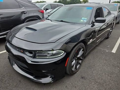 Used 2019 Dodge Charger Scat Pack w/ Technology Group RWD image 1