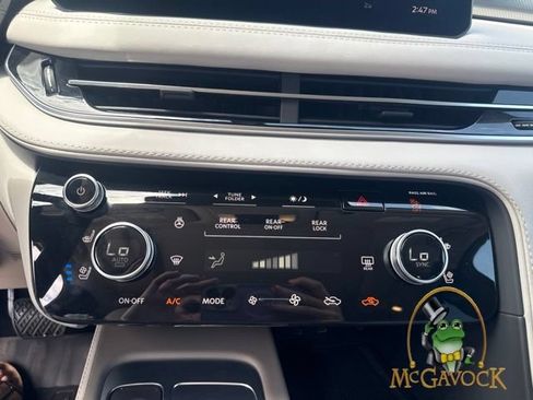 Used 2026 INFINITI QX60 Luxe w/ Cargo Package AWD/4WD image 15